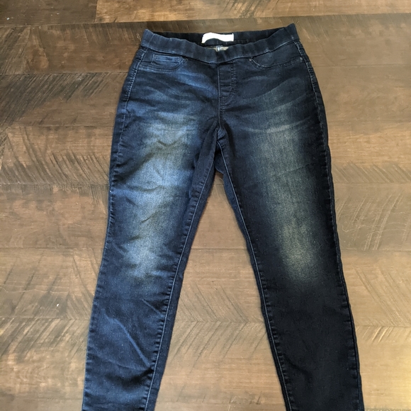 Levi signature - Picture 4 of 8